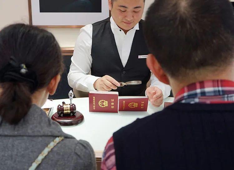 入局新零售、私域月銷(xiāo)400萬(wàn)，60%線(xiàn)上成交只靠1個(gè)爆品！